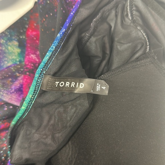 Torrid One 1 Piece Swim Suit High Neck Galaxy Stars Print Black Plus Size 4X - Picture 4 of 12